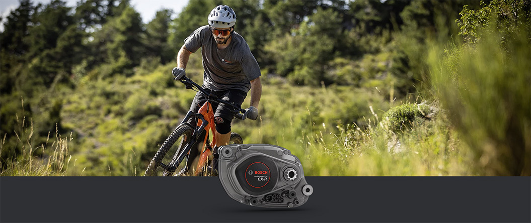 Zažijte prvotřídní trailové potěšení nabité adrenalinem s Performance Line CX-R, naší nejkvalitnější pohonnou jednotkou. Byla vyvinuta společně s profesionály a znamená především jedno: nefalšovanou sílu.&nbsp;Pro nekompromisní jízdy na trailech.&nbsp;Inspirováno lety do vesmíru a automobilovými závody. Kryt pohonné jednotky je vyroben z hořčíku. Titanová středová jřídel zajištuje nižší hmotnost a odolnost. Keramická kuličková ložiska pro ještě hladší chod. Chytré sensory snímají 1000x za sekundu. Exklusivní reřim Race a maximální Extended Boost pro špičkové zrychlení.
