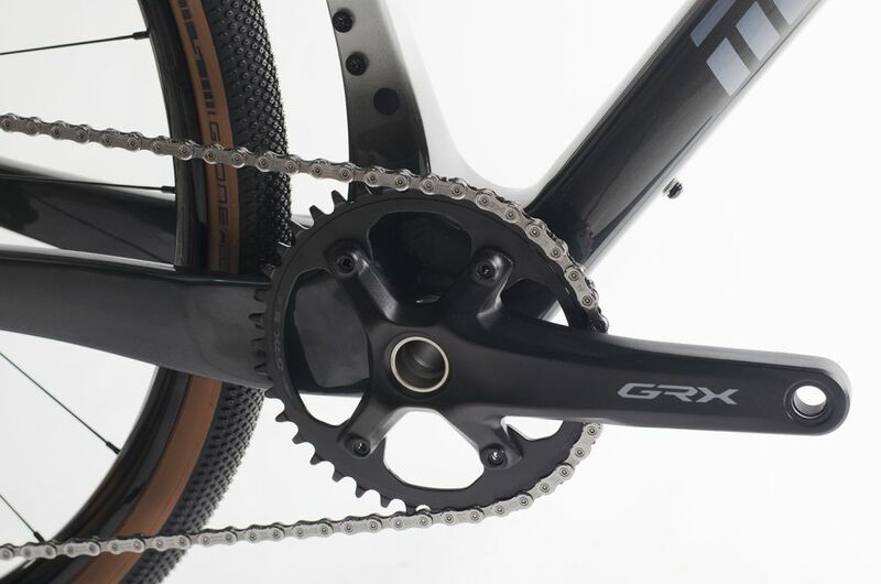 Maxbike gravel kolo TOPAZ stříbrné