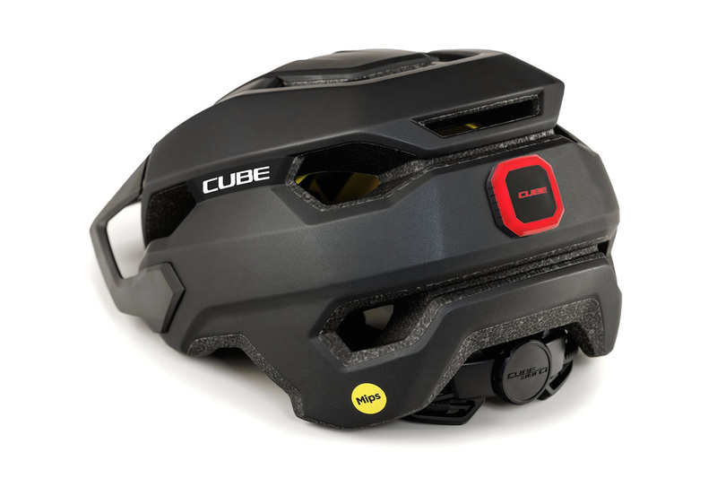 Cube helma STRAY black