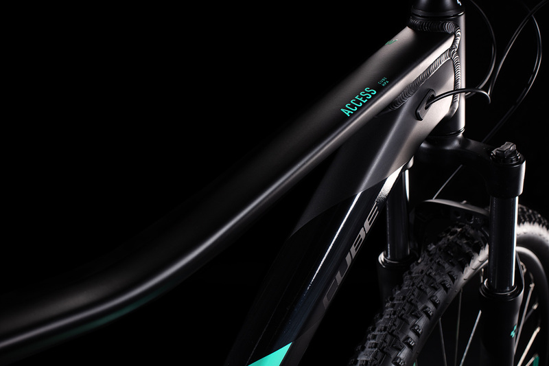Cube horské kolo ACCESS WS  black mint
