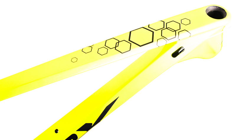 MRX horské kolo EKOMA Carbon DEORE 2x10 disc