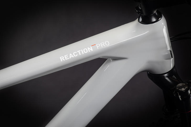 Cube horské kolo REACTION C:62 PRO grey blue red