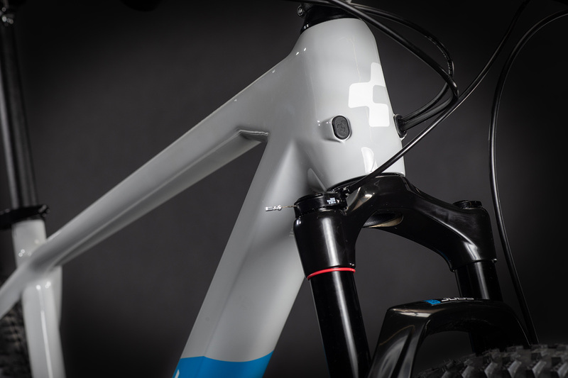 Cube horské kolo REACTION C:62 PRO grey blue red