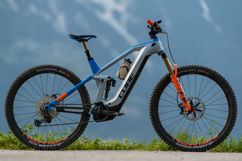 Cube horské elektrokolo STEREO HYBRID 140 HPC ACTIONTEAM 625 KIOX
