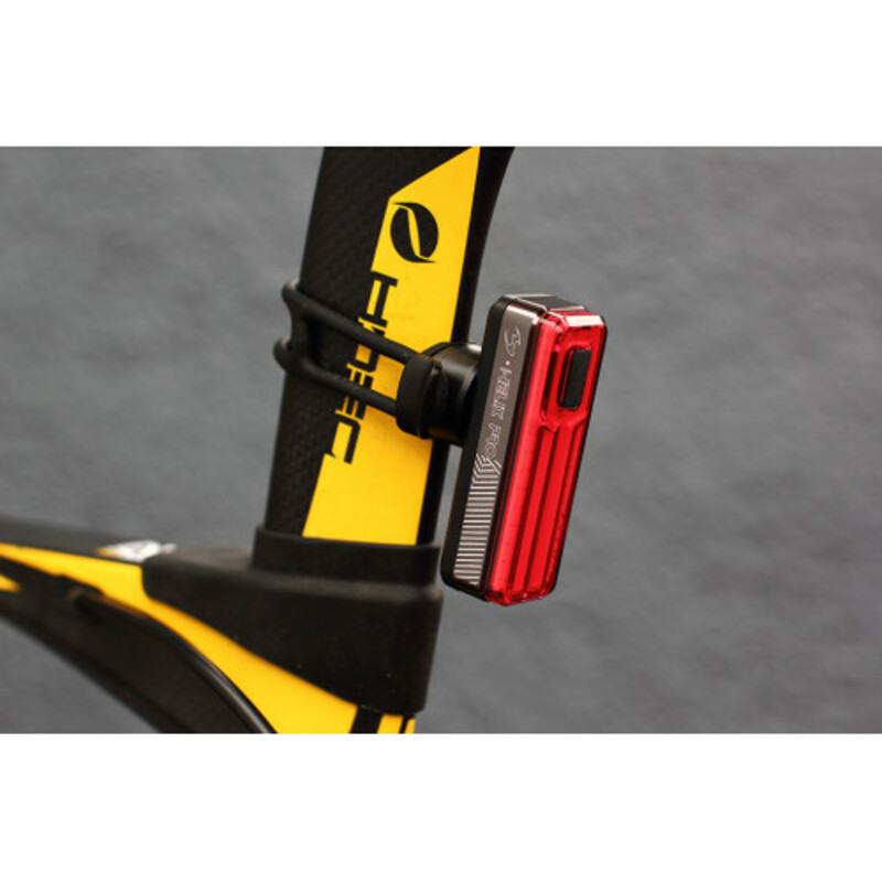 Moon světlo zadní HELIX PRO