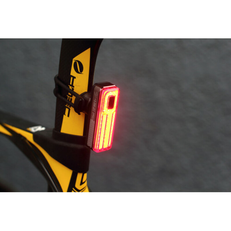 Moon světlo zadní HELIX PRO