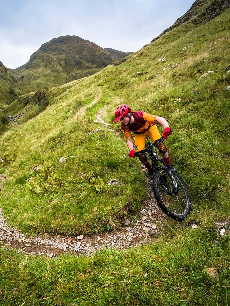 Endura chrániče na kolena SINGLETRACK II zelené