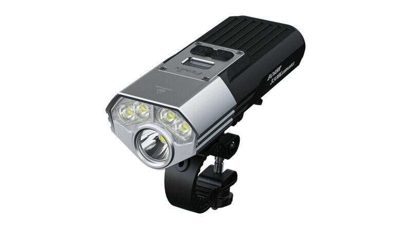Fenix nabíjecí cyklosvítilna BC45R