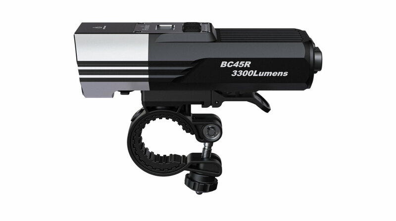 Fenix nabíjecí cyklosvítilna BC45R