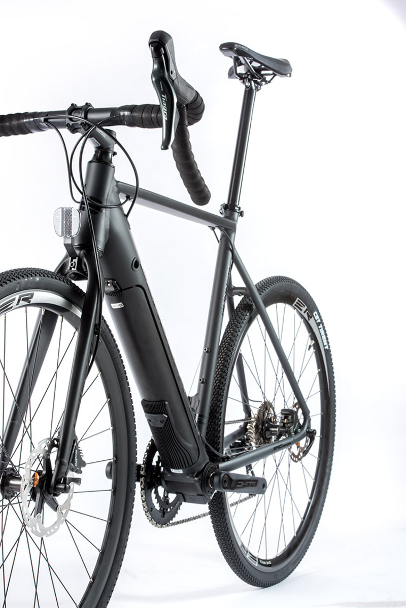 Leader Fox silniční elektrokolo RUNNER šedá mat/černé