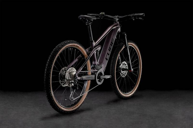 Cube horské elektrokolo STEREO HYBRID 120 RACE smokylilac black