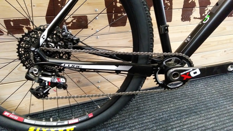 Cube horské kolo LTD SL black