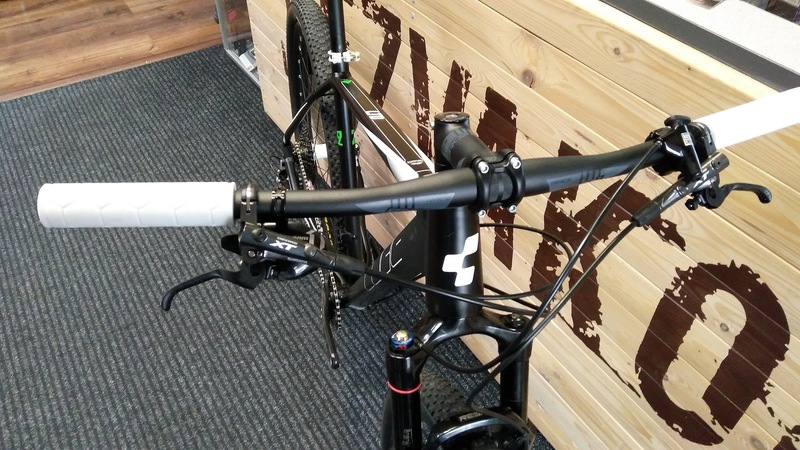 Cube horské kolo LTD SL black