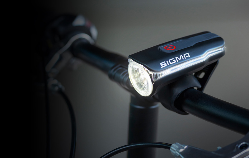 Sigma světlo přední AURA 60 USB, černé