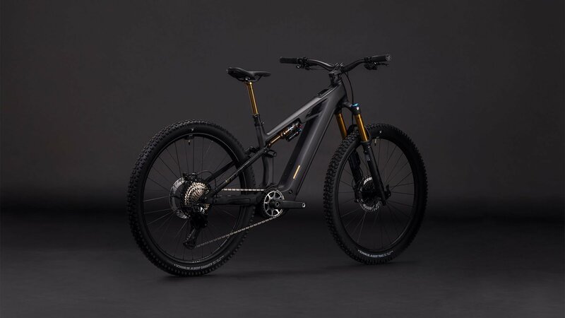 Cube STEREO HYBRID ONE44 HPC AT carbon gold