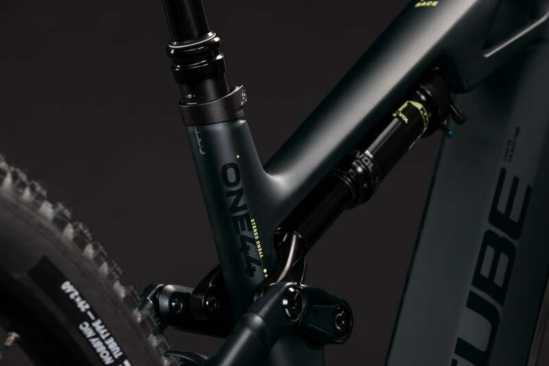 Cube STEREO HYBRID ONE44 HPC Race coal´n´green